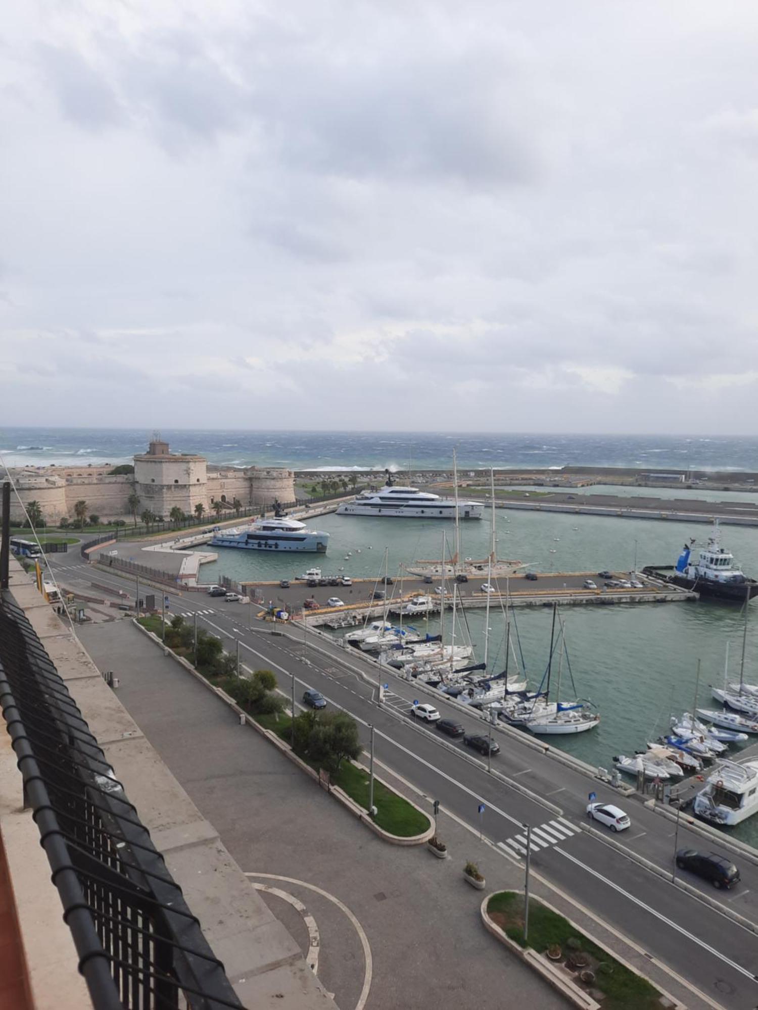 Mare Fuori * Civitavecchia